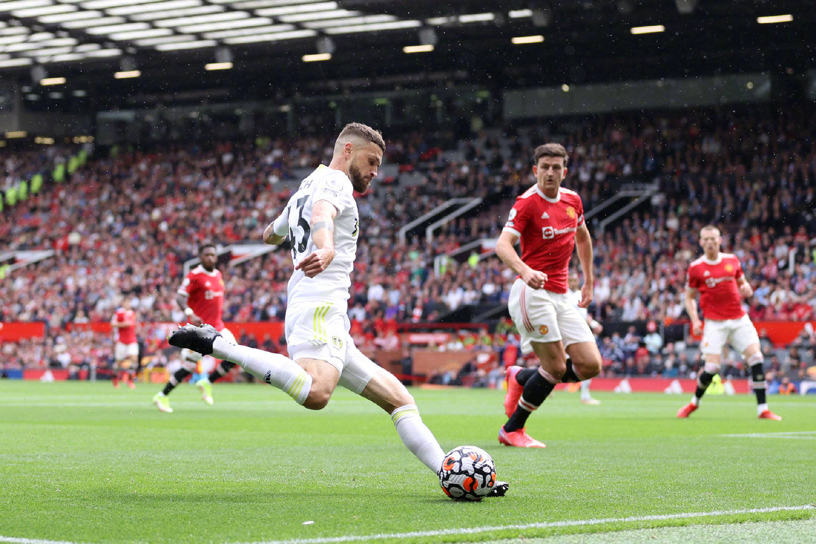 她尝试通过 她尝试通过